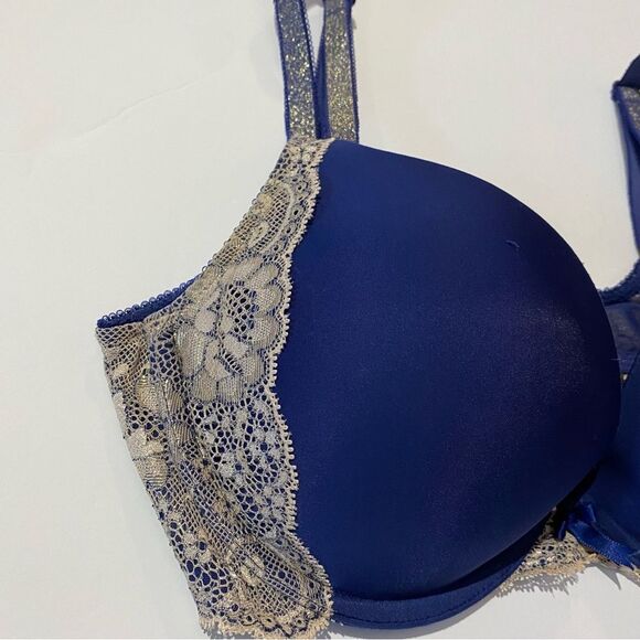 Women's Victoria's Secret Smooth & Lace Dream Angels Push Up Bra Size 34D - Picture 3 of 16